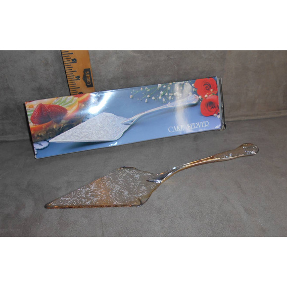Silver-plated 11.5" Cake Server CH-836 NIB Studio Silversmiths Scroll Design - Picture 3 of 9